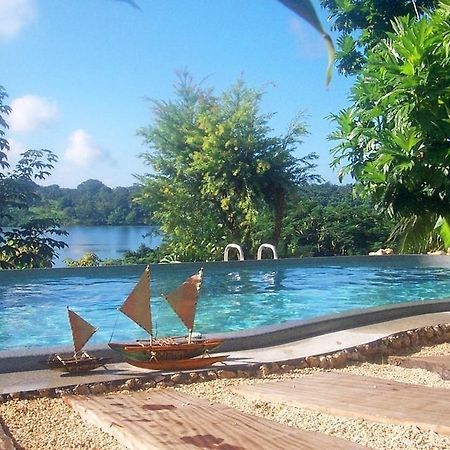 Seachange Lodge Port Vila Exterior photo