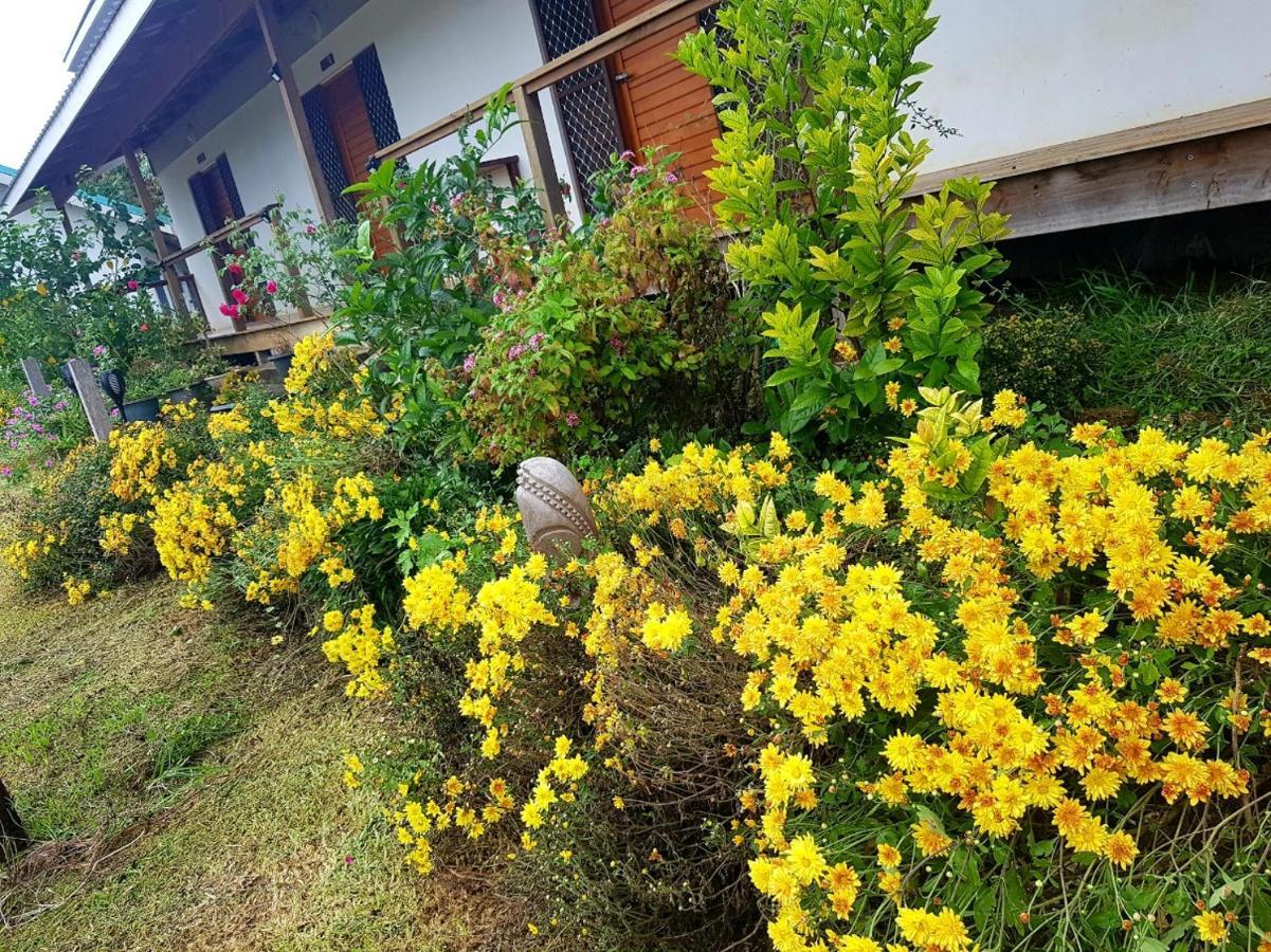 Seachange Lodge Port Vila Exterior photo