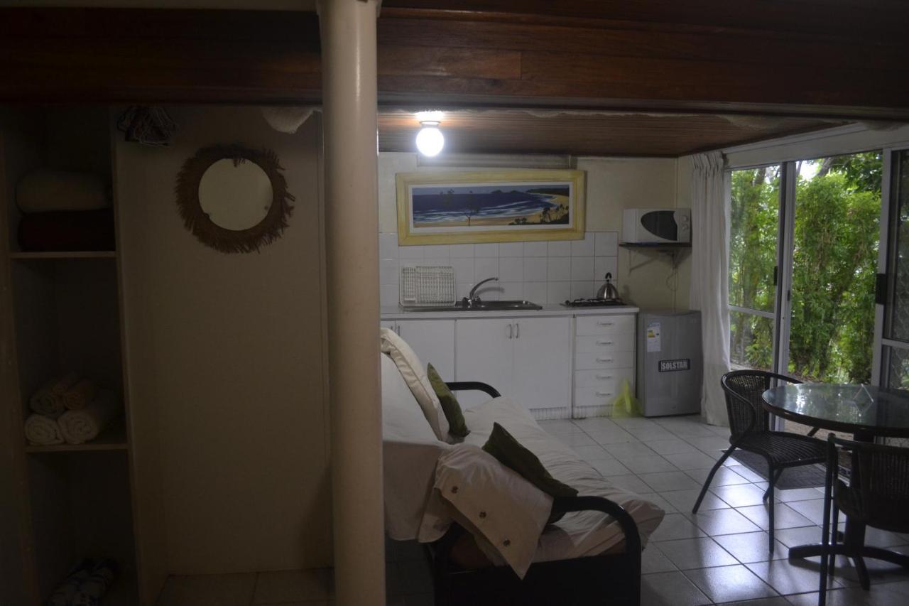 Seachange Lodge Port Vila Exterior photo