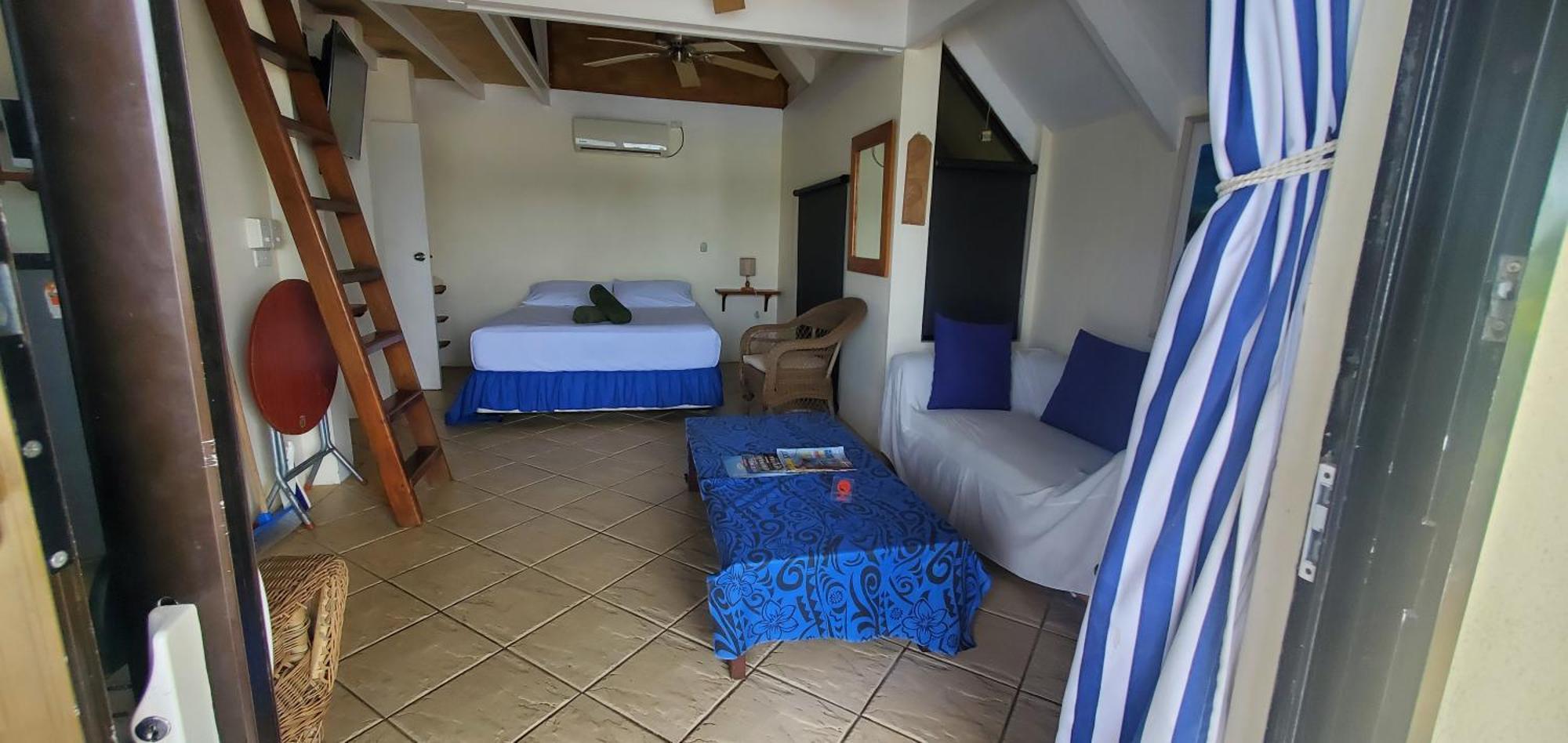 Seachange Lodge Port Vila Exterior photo