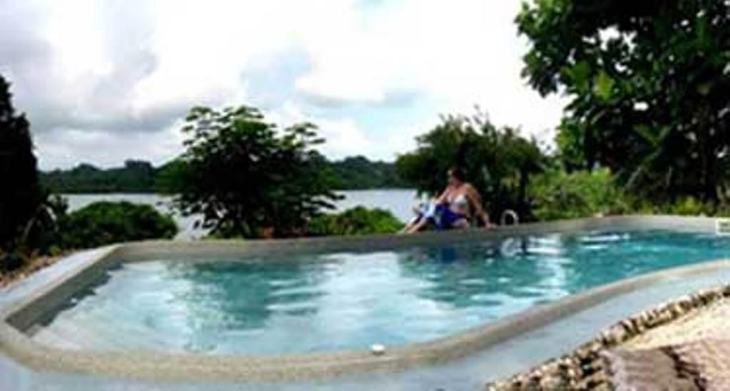 Seachange Lodge Port Vila Exterior photo